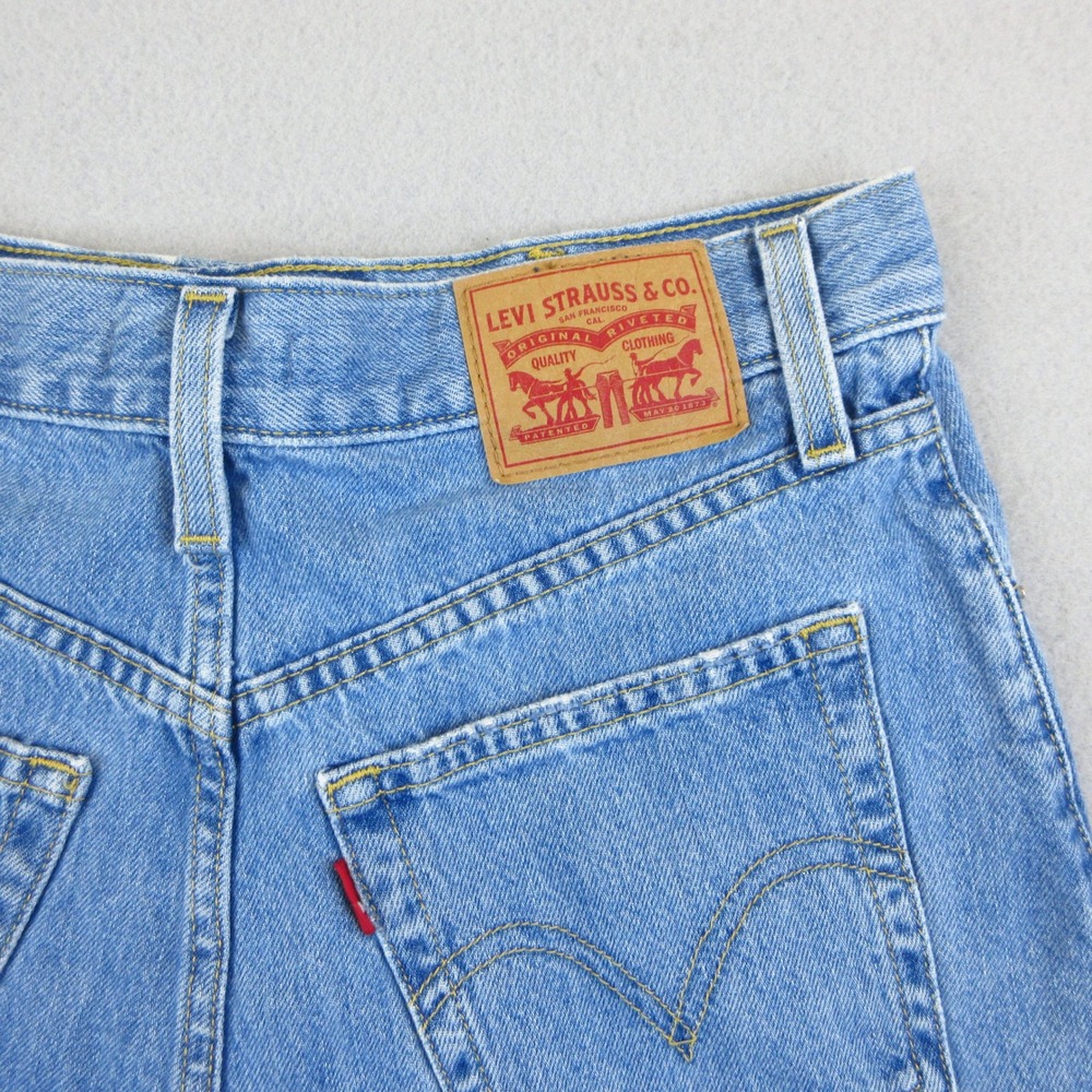 Levi's High Waisted Mom Shorts Women 26 Blue Distressed Denim Cutoffs Frayed Hem - Picture 6 of 12